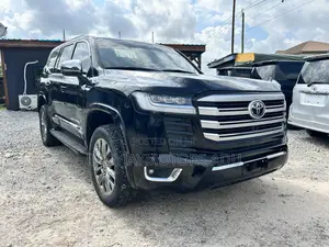 Toyota Land Cruiser 4.0 V6 GX-R 2015 Black