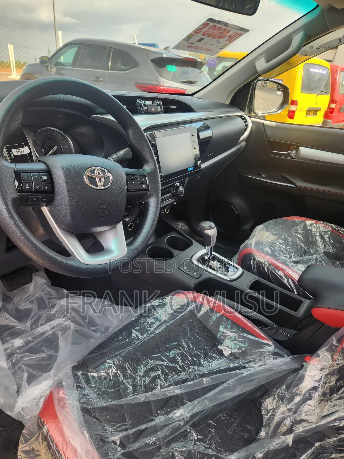 New Toyota Hilux 2025 Black