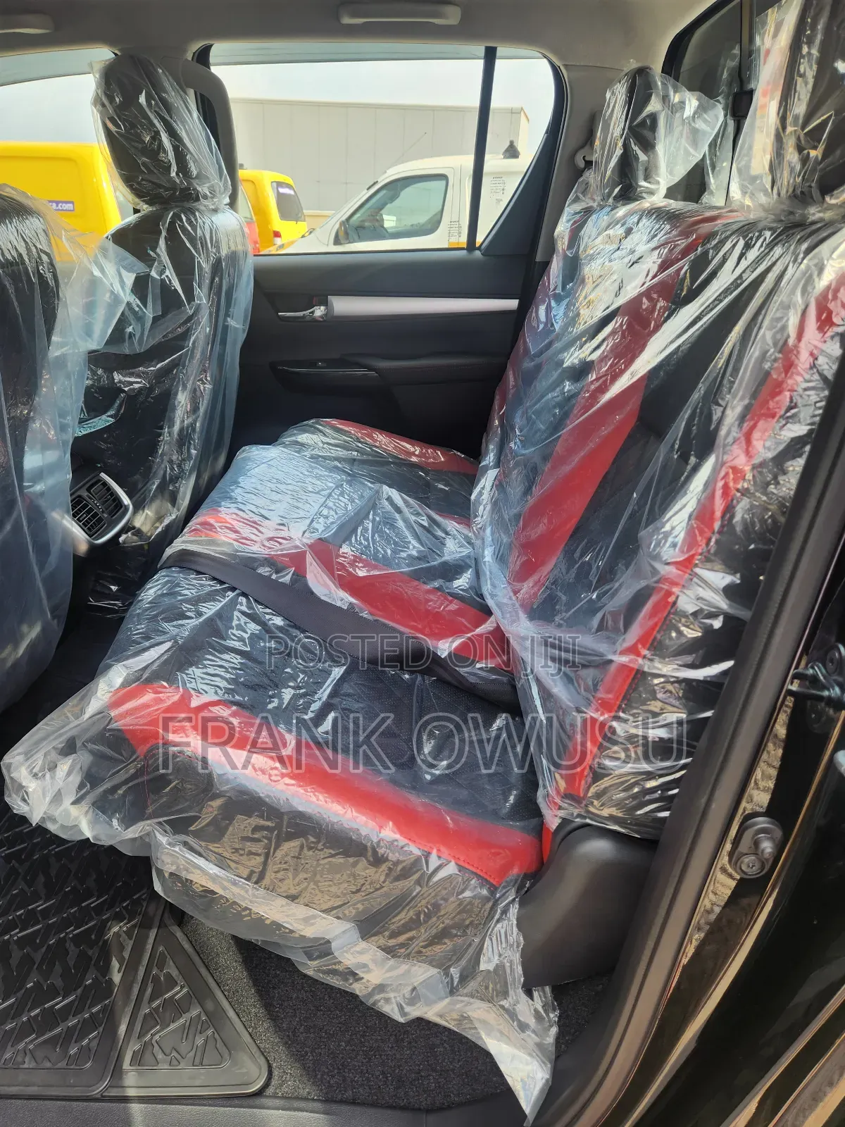 New Toyota Hilux 2025 Black