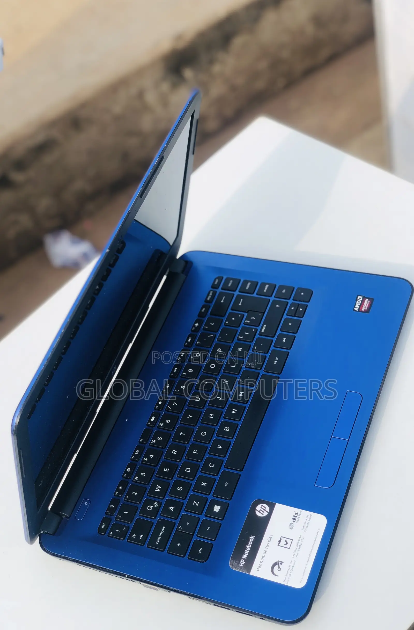 Laptop HP 14-dq1025cl 8GB AMD A8 HDD 500GB