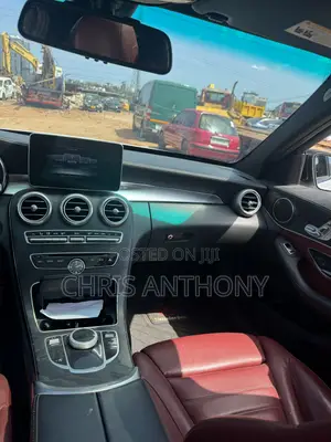 Mercedes-Benz C300 2017 White