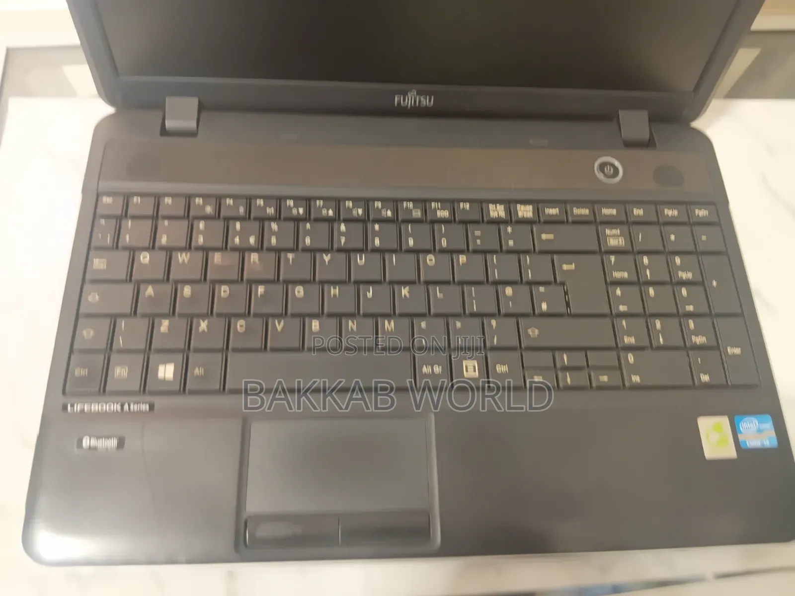 Laptop Fujitsu 4GB Intel Core i3 HDD 320GB