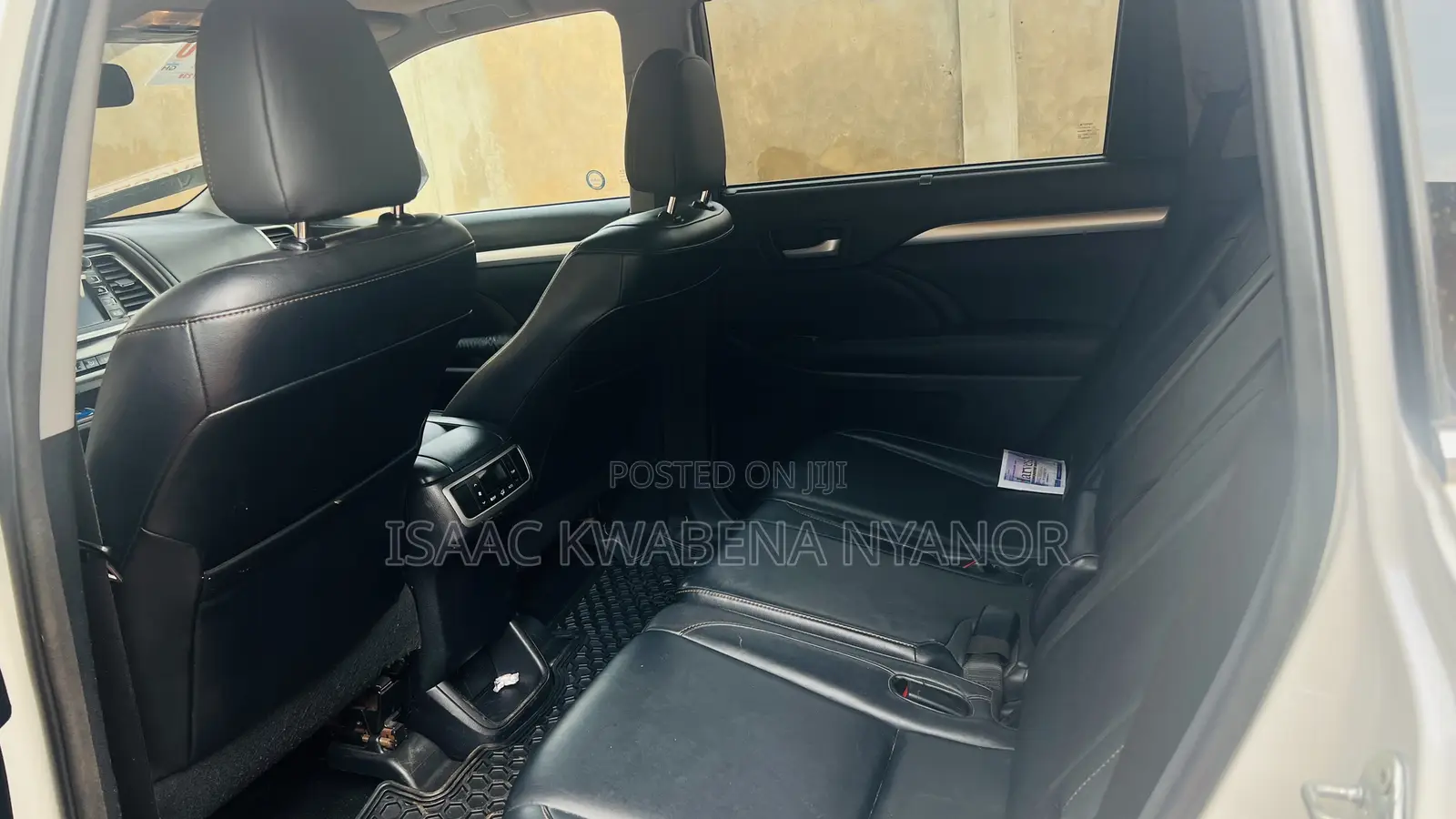Toyota Highlander XLE 4dr SUV AWD (3.5L 6cyl 6A) 2015 Off white