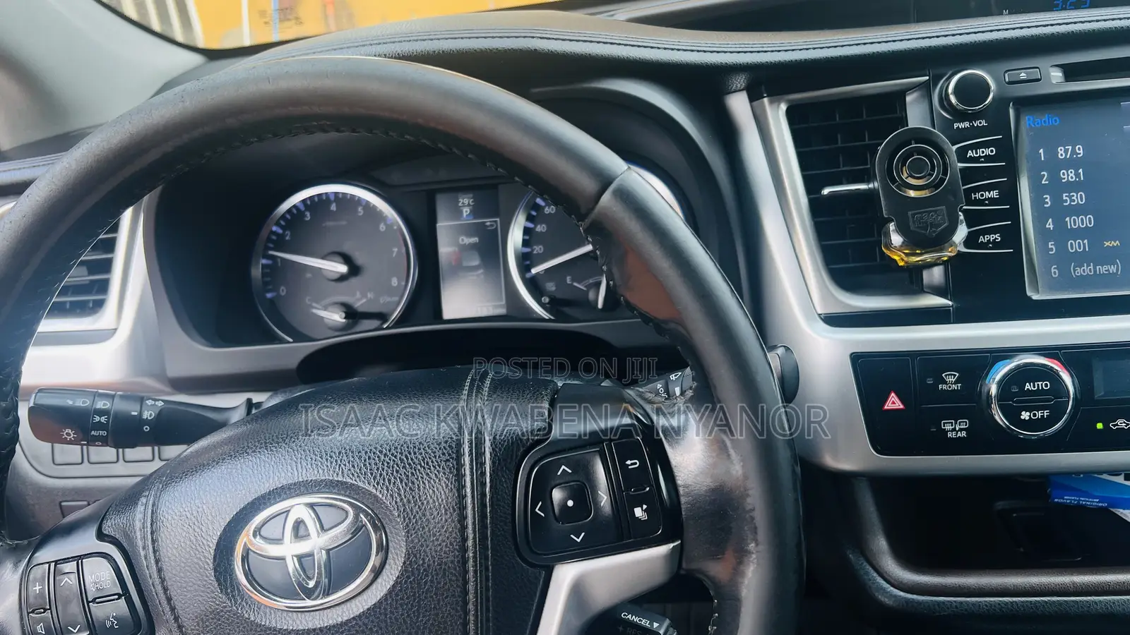 Toyota Highlander XLE 4dr SUV AWD (3.5L 6cyl 6A) 2015 Off white