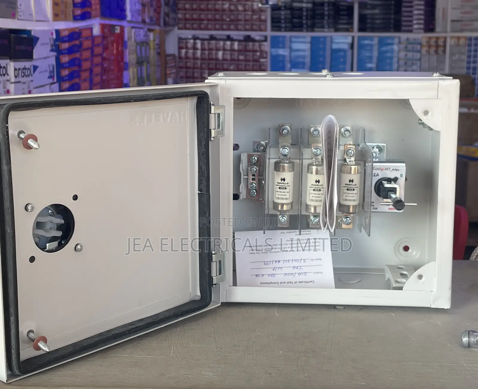 32a TPN Switch