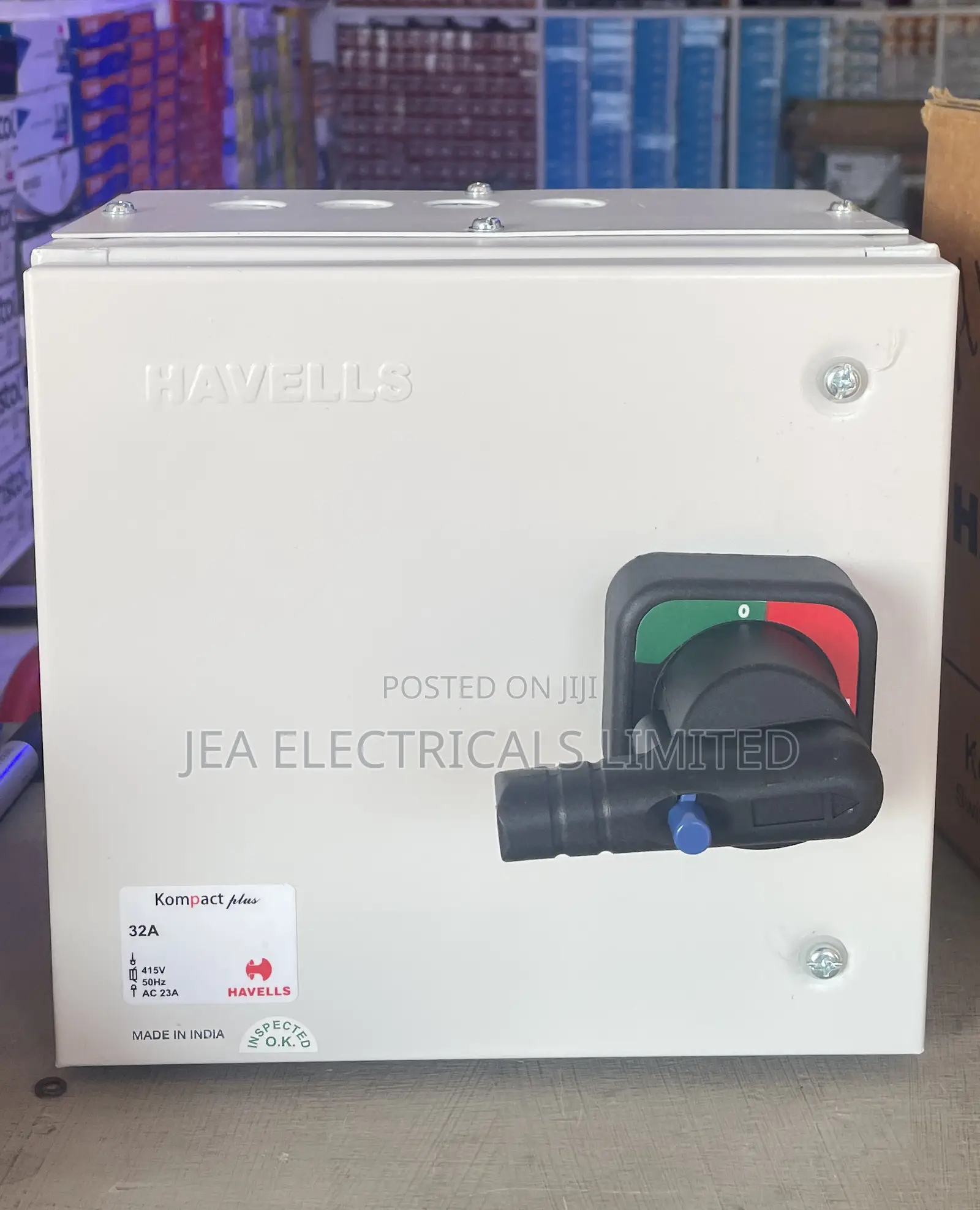 32a TPN Switch
