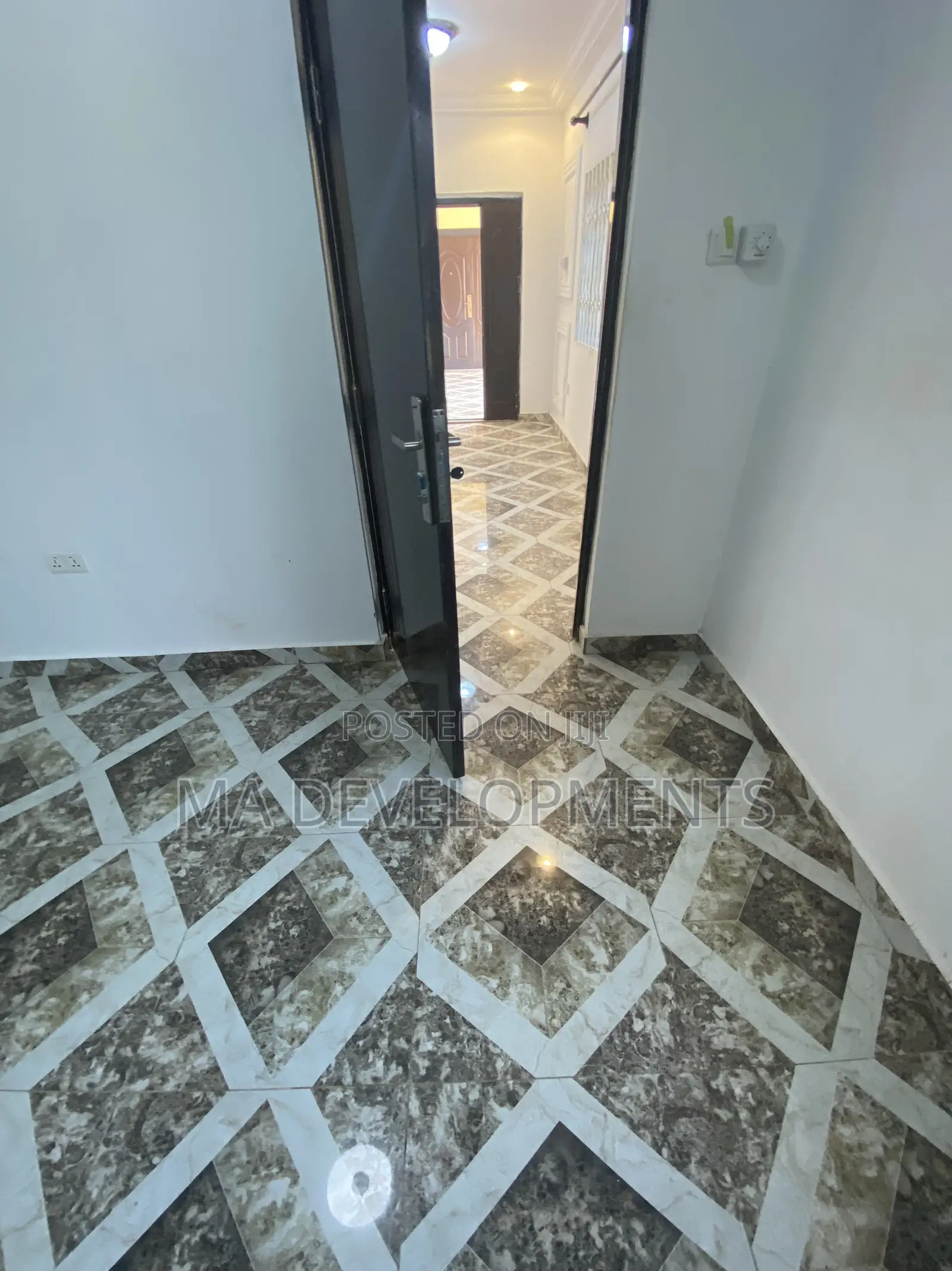1bdrm Apartment in Madev Realty, Ofankor for rent