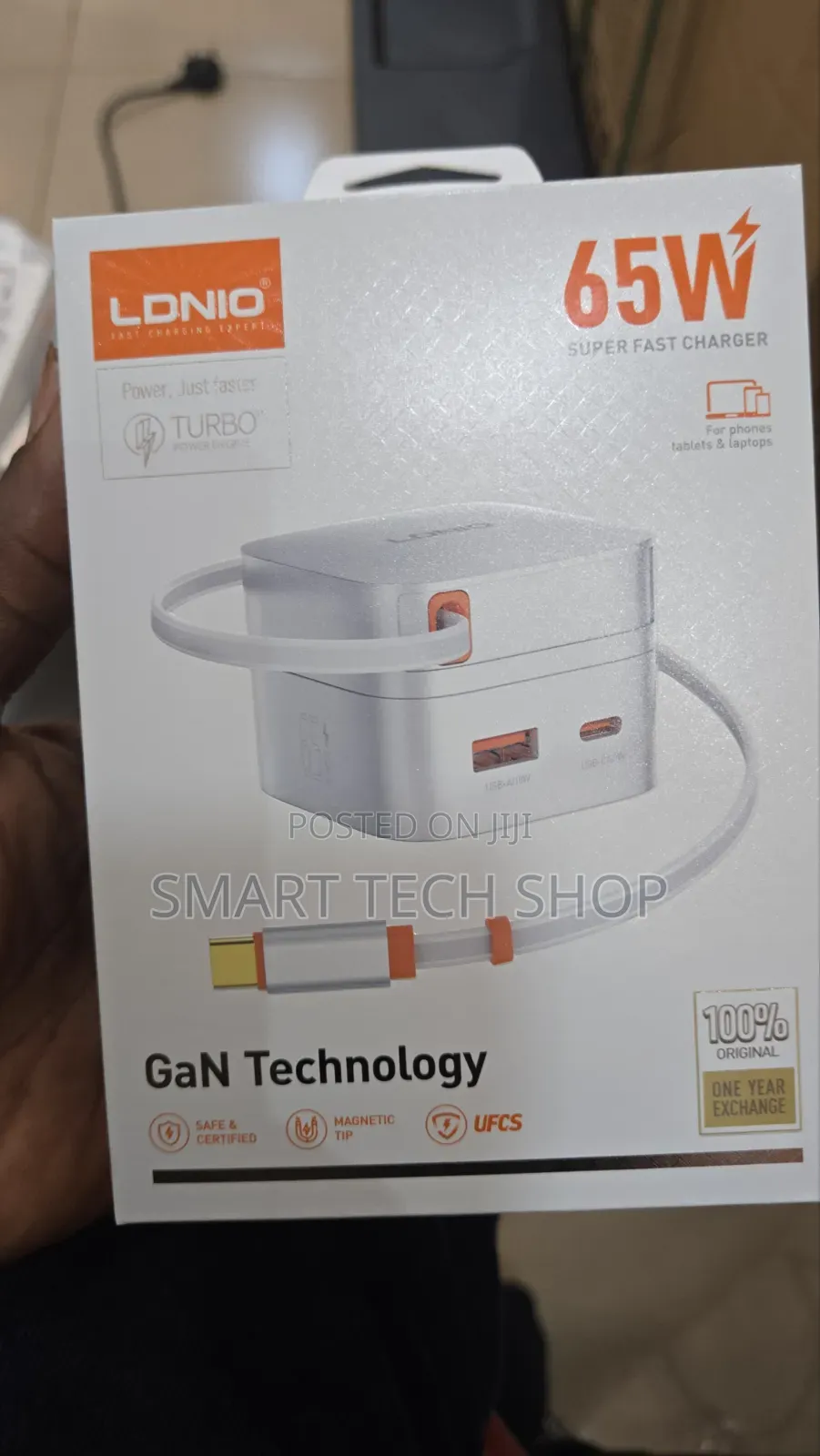 LDNIO Q10 65W GaN Super Fast Charger Built-in Retractable Type-C Cable