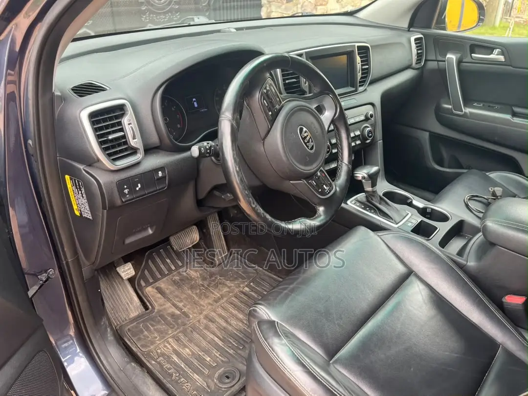 Kia Sportage EX 4dr SUV (2.4L 4cyl 6A) 2017 Gray