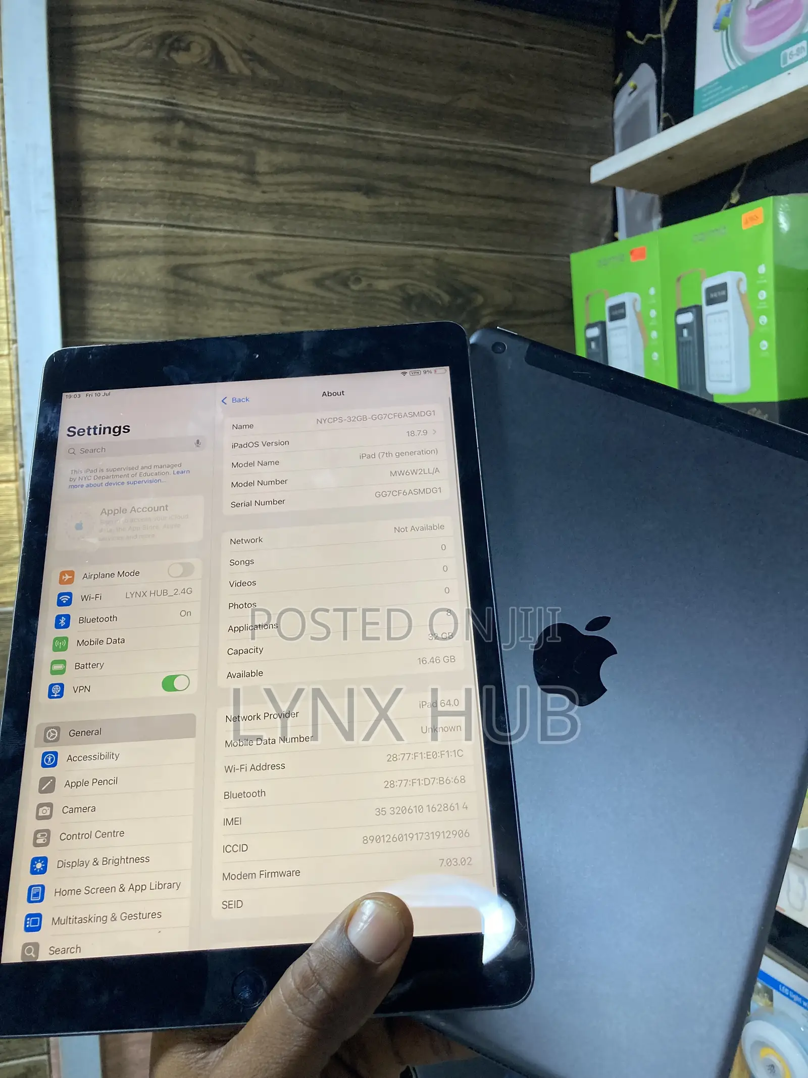Apple iPad 10.2 (2019) 32 GB Gray
