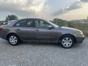 Hyundai Sonata 2.4 Automatic 2008 Gray