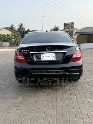 Mercedes-Benz C250 2024 Black