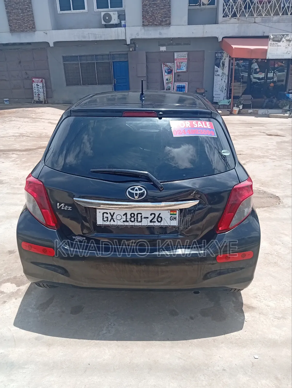 Toyota Vitz 1.3 AWD 5dr 2012 Black