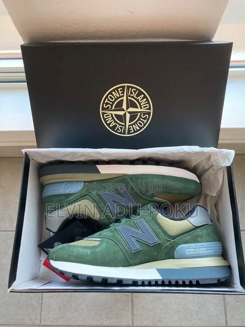 New Balance | Stone Island 574 Legacy "Dark Green" Sneakers