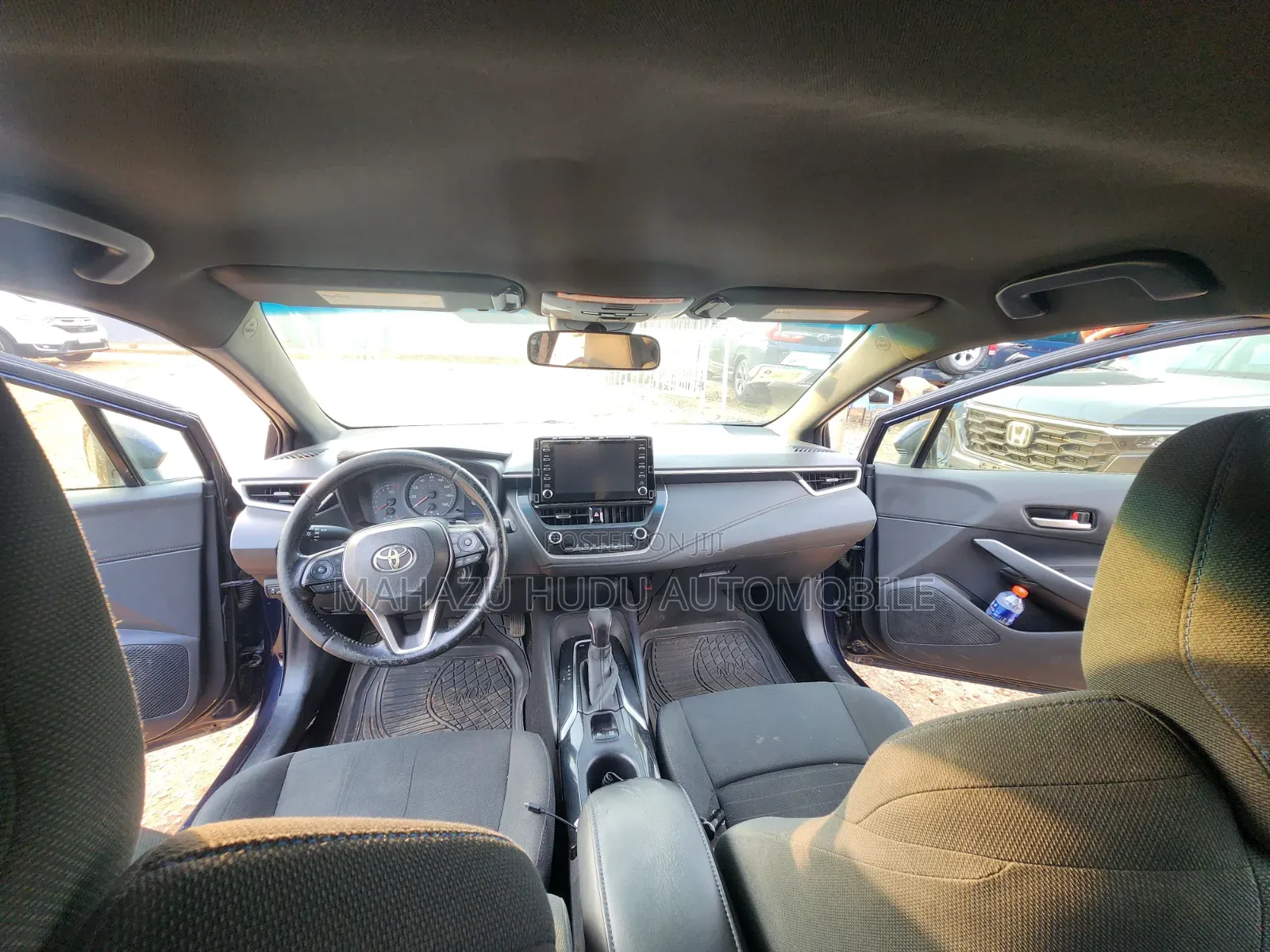 Toyota Corolla SE 2020 Blue