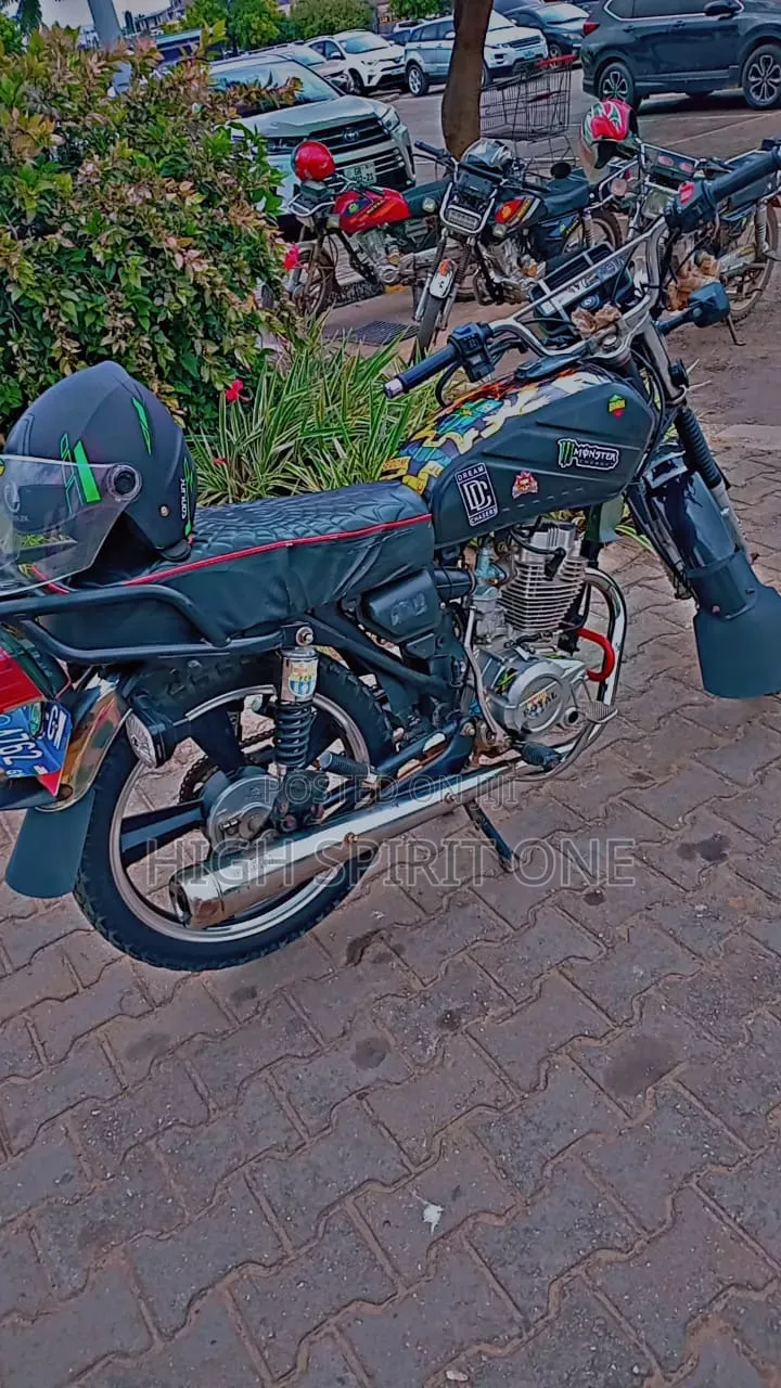 Royal RY125 2023 Black