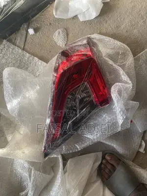Civic 16 Tail Light