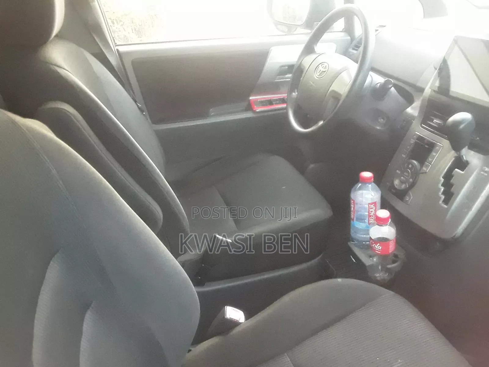 Toyota Voxy 2013 Black