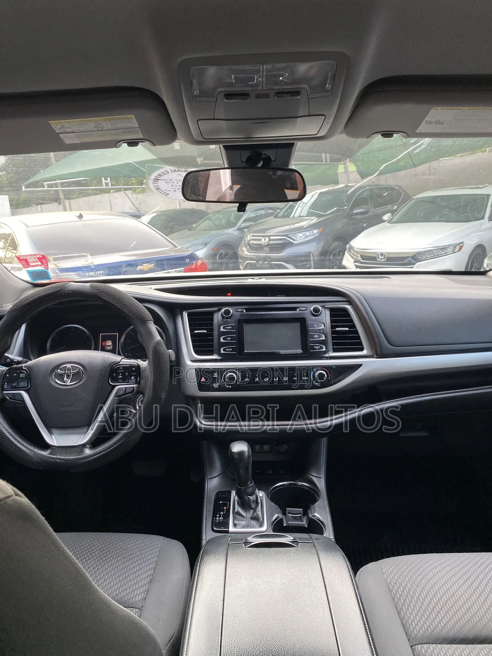 Toyota Highlander LE 4x4 V6 (3.5L 6cyl 8A) 2018 White