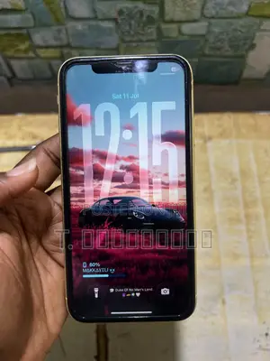 Apple iPhone 11 64 GB Yellow