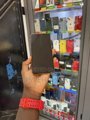 New Apple iPhone 11 Pro Max 64 GB Gold