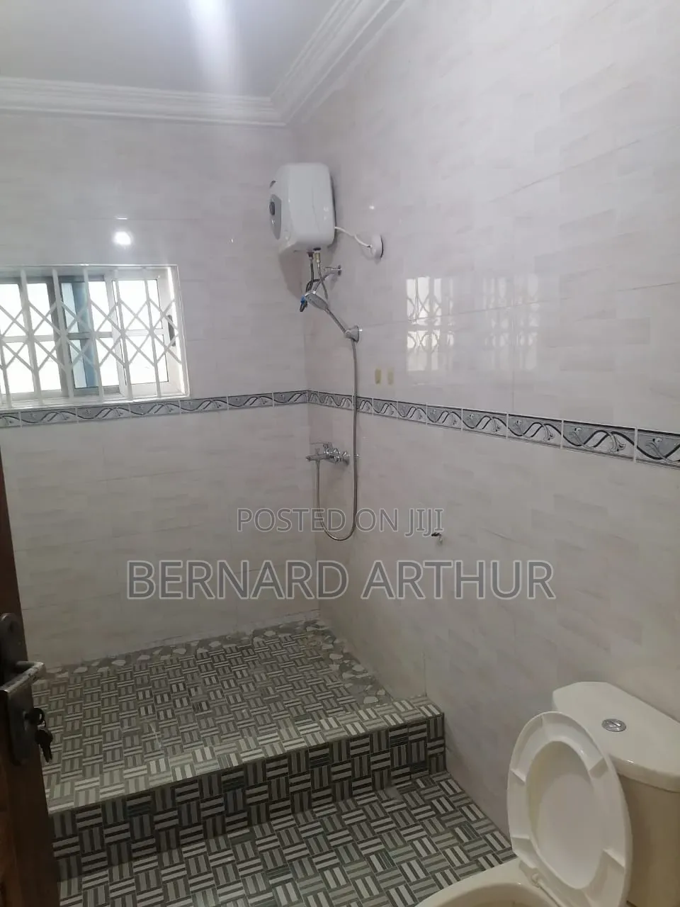 6bdrm Duplex in Bernard Agency, Pokuase for rent