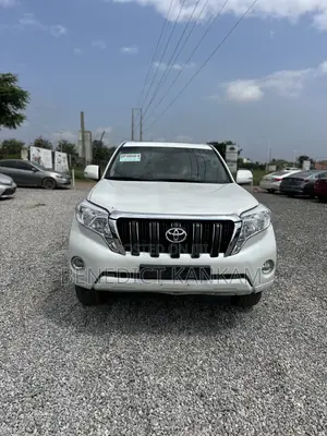 Toyota Land Cruiser Prado 4.0 Petrol TX 2017 White