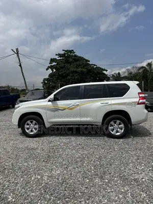 Toyota Land Cruiser Prado 4.0 Petrol TX 2017 White