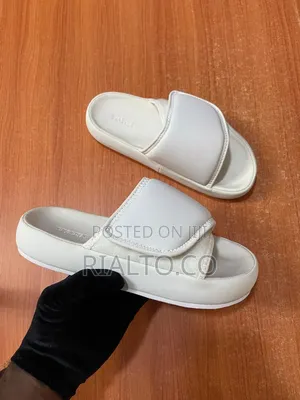 Yeezy Season 7 Nylon Padded Slides