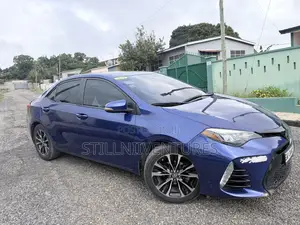 Toyota Corolla XSE (1.8L 4cyl 2A) 2019 Blue