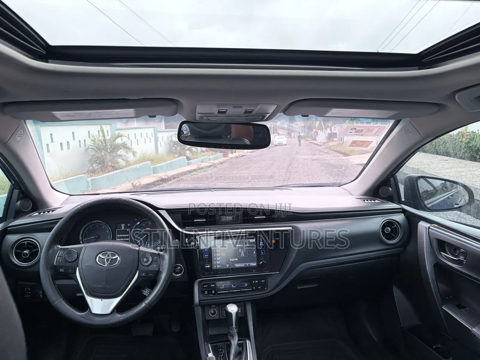 Toyota Corolla XSE (1.8L 4cyl 2A) 2019 Blue