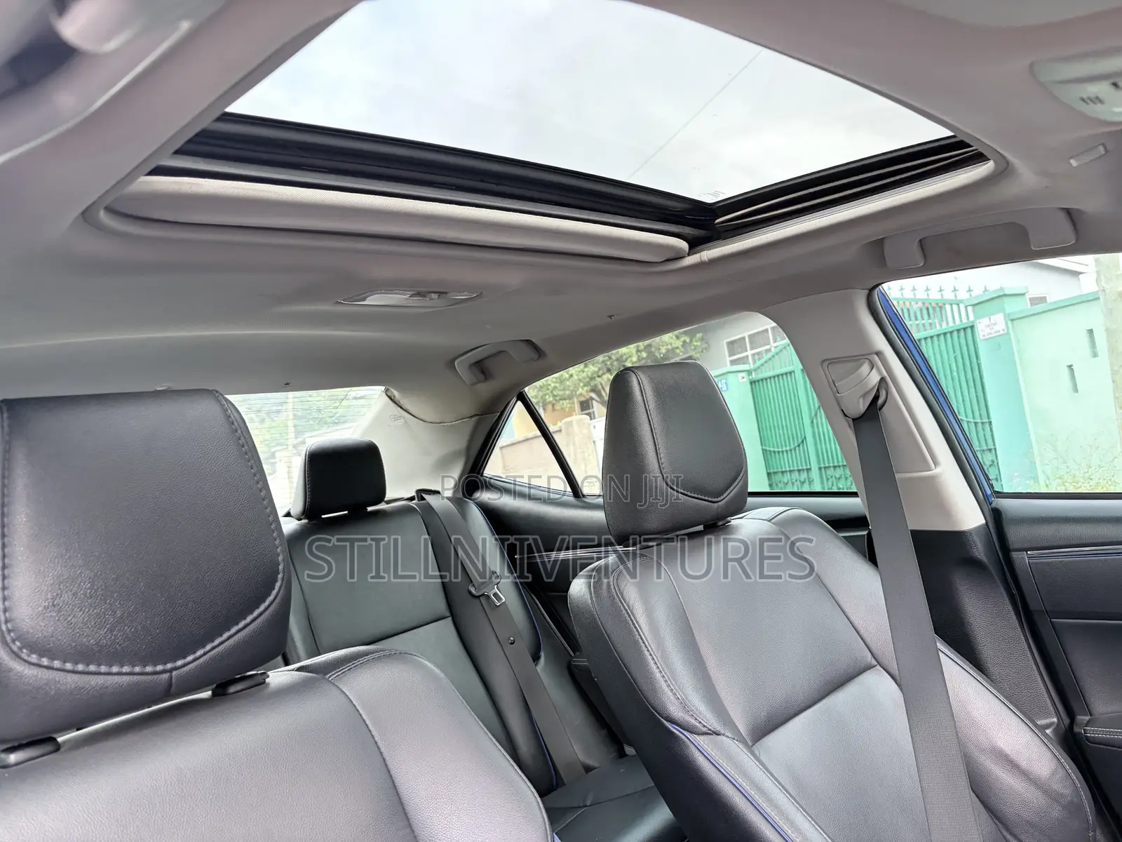 Toyota Corolla XSE (1.8L 4cyl 2A) 2019 Blue