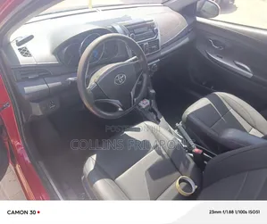Toyota Yaris 2016 Red