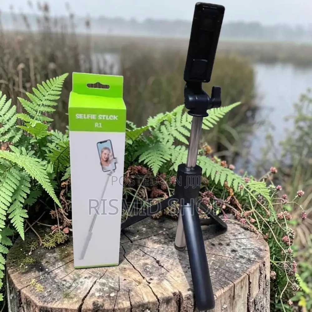 R1 Selfie Stick