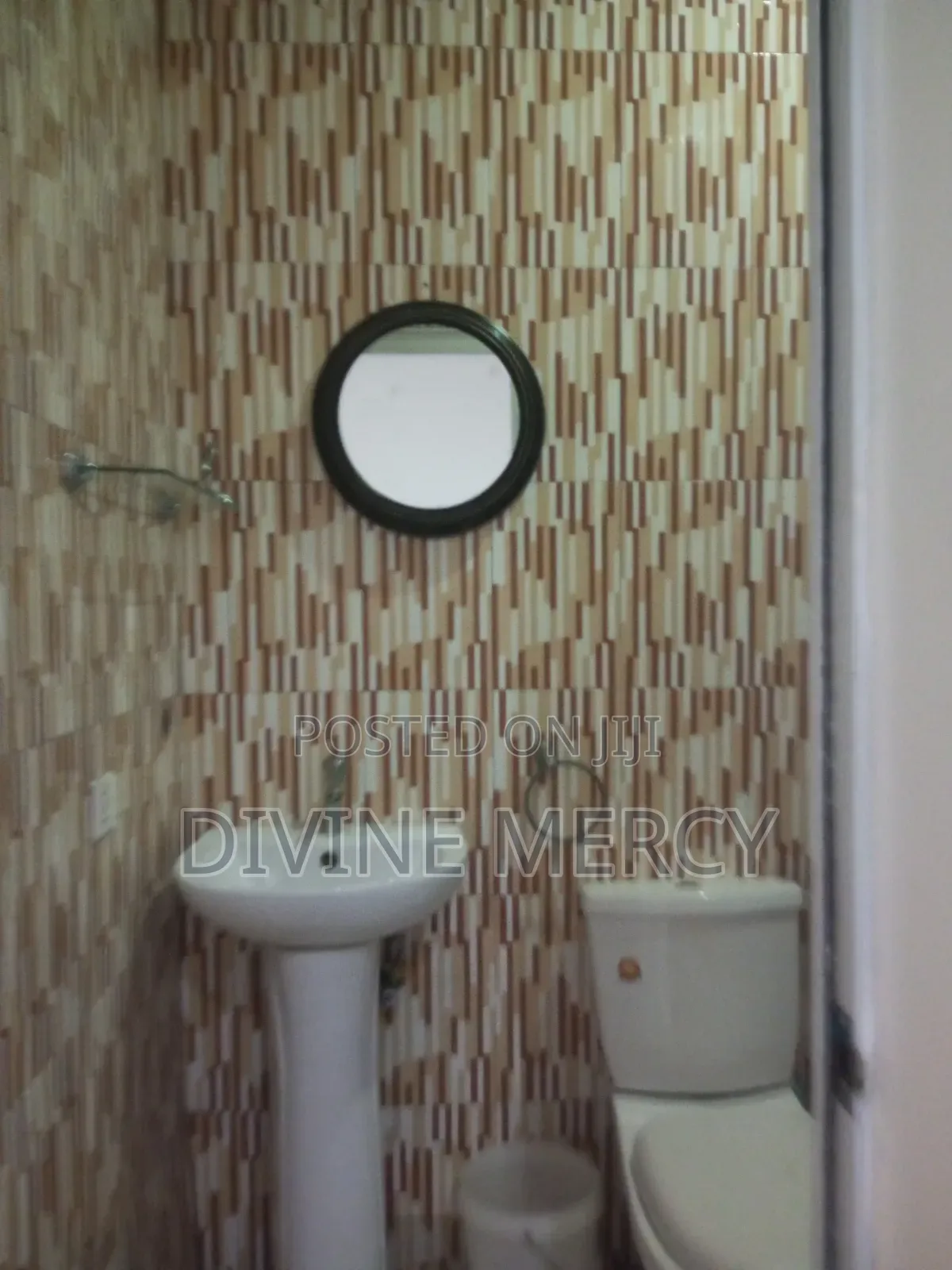 1bdrm Apartment in Newtown, Awutu Senya East Municipal for rent