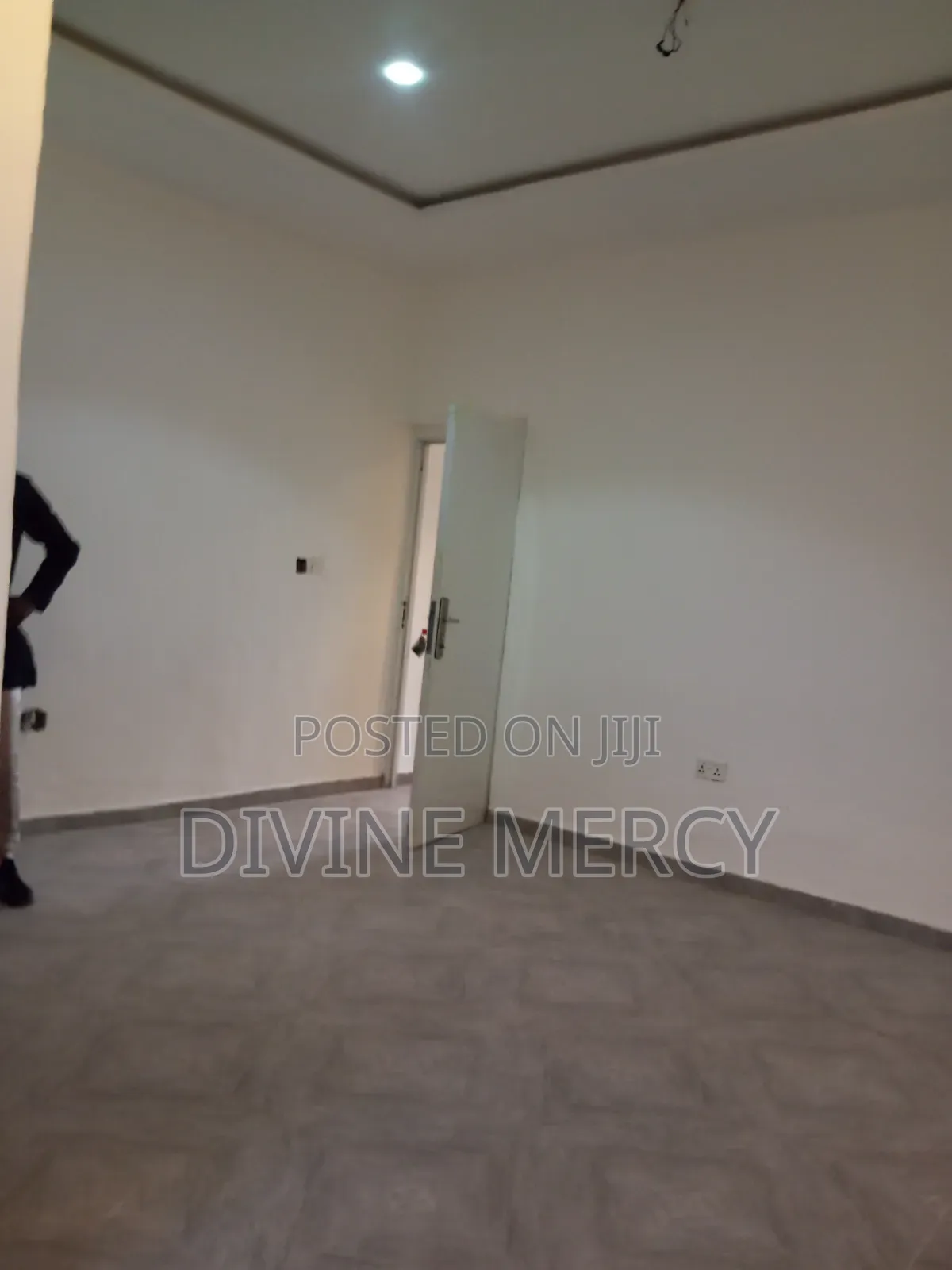 1bdrm Apartment in Newtown, Awutu Senya East Municipal for rent