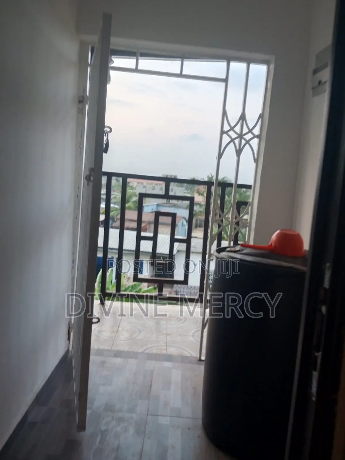 1bdrm Apartment in Newtown, Awutu Senya East Municipal for rent
