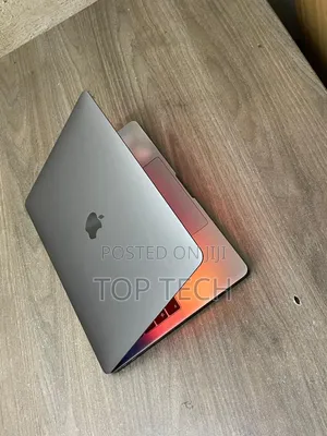Laptop Apple MacBook Pro 2017 16GB Intel Core i5 SSD 512GB