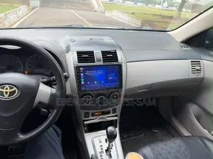 Toyota Corolla 2011 Gray