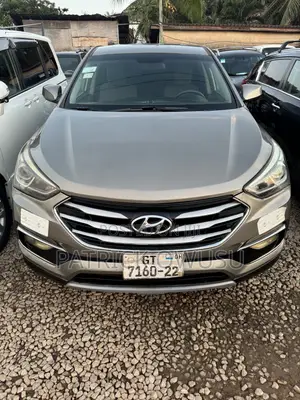 Hyundai Santa Fe 2018 Gray