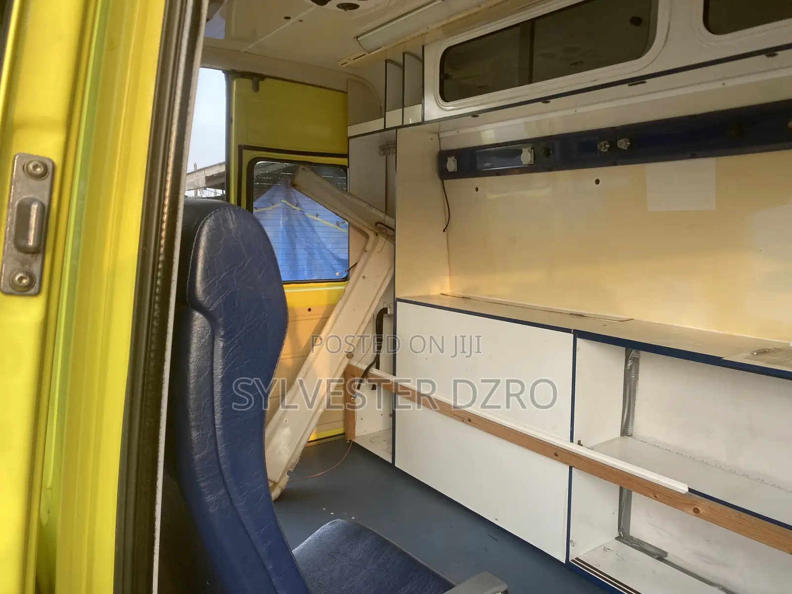Mercedes-Benz Sprinter 2010 Grey