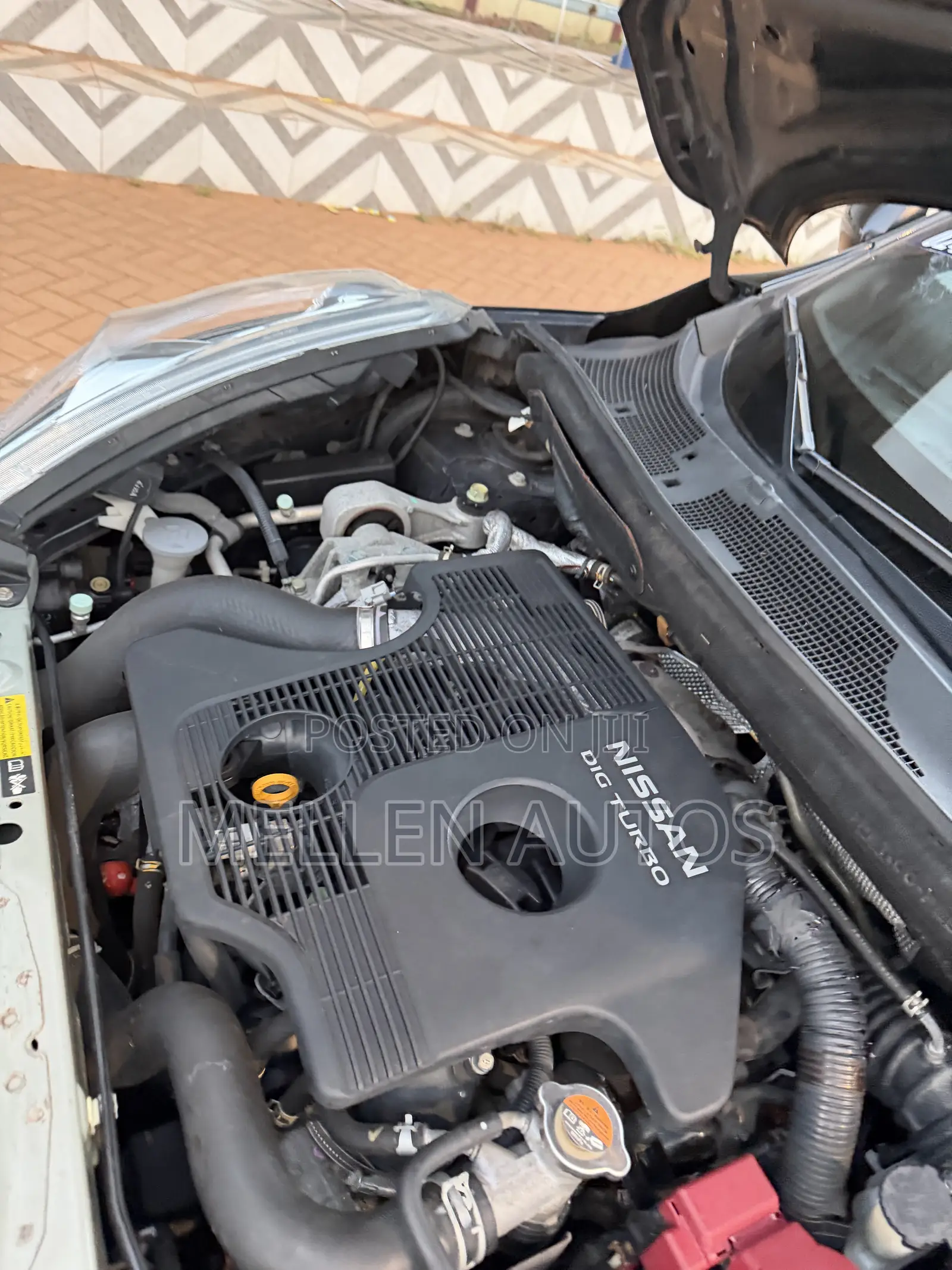 Nissan Juke SV 4dr Hatchback (1.6L 4cyl Turbo 6M) 2014 Black