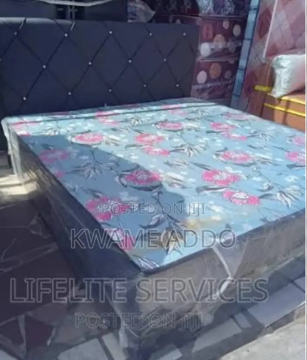 Inbuilt Foam Queen Size Mattress