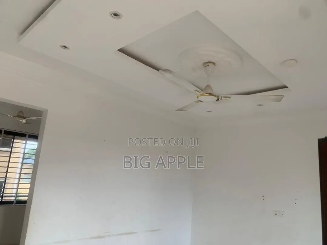 2bdrm Apartment in Mile 7, Achimota for rent
