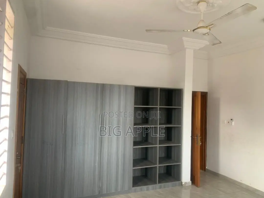 2bdrm Apartment in Mile 7, Achimota for rent
