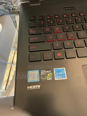 Laptop Asus A555LF 12GB Intel Core i7 HDD+SSD 512GB