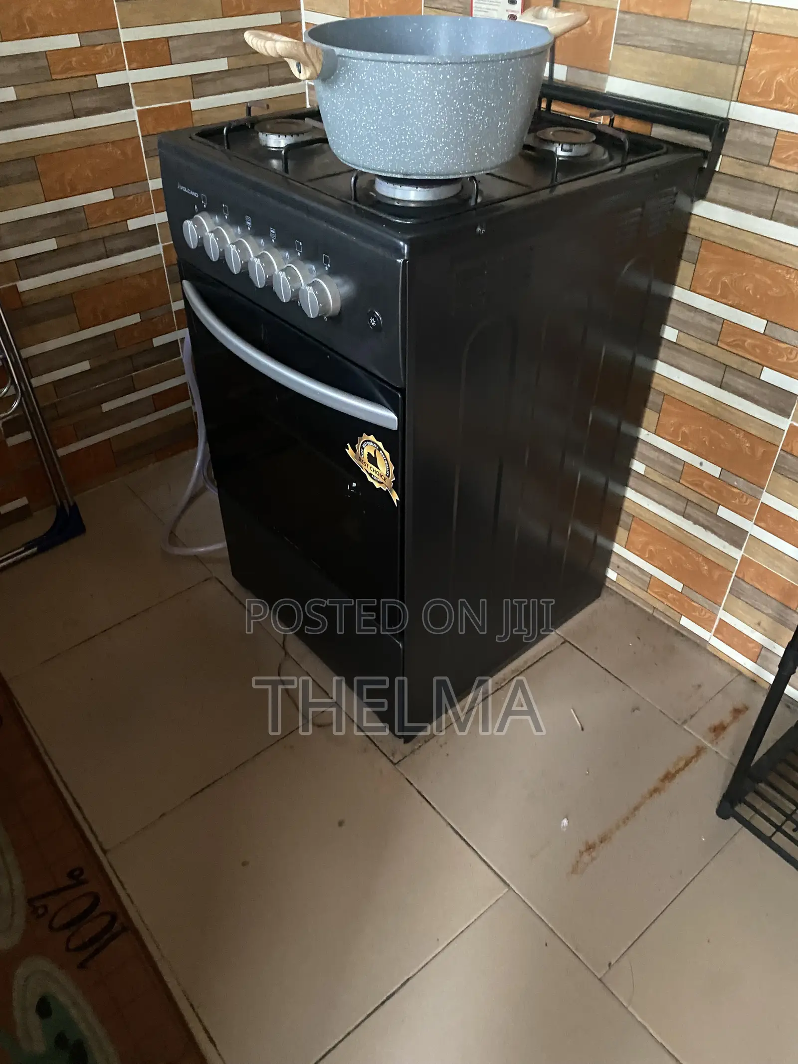 Urgent Sale 4 Burner Volcano Gas Cooker With Oven