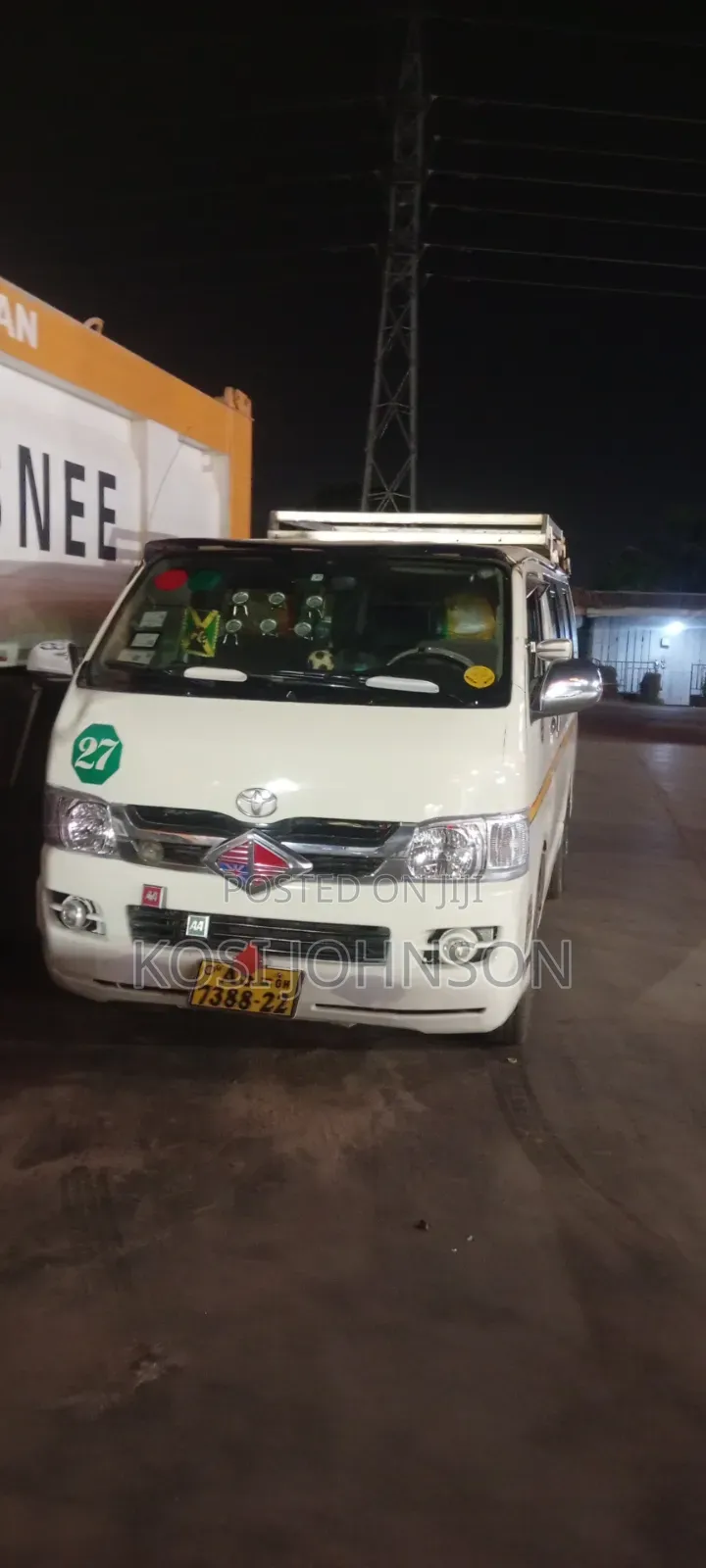 Toyota HiAce 2013 White