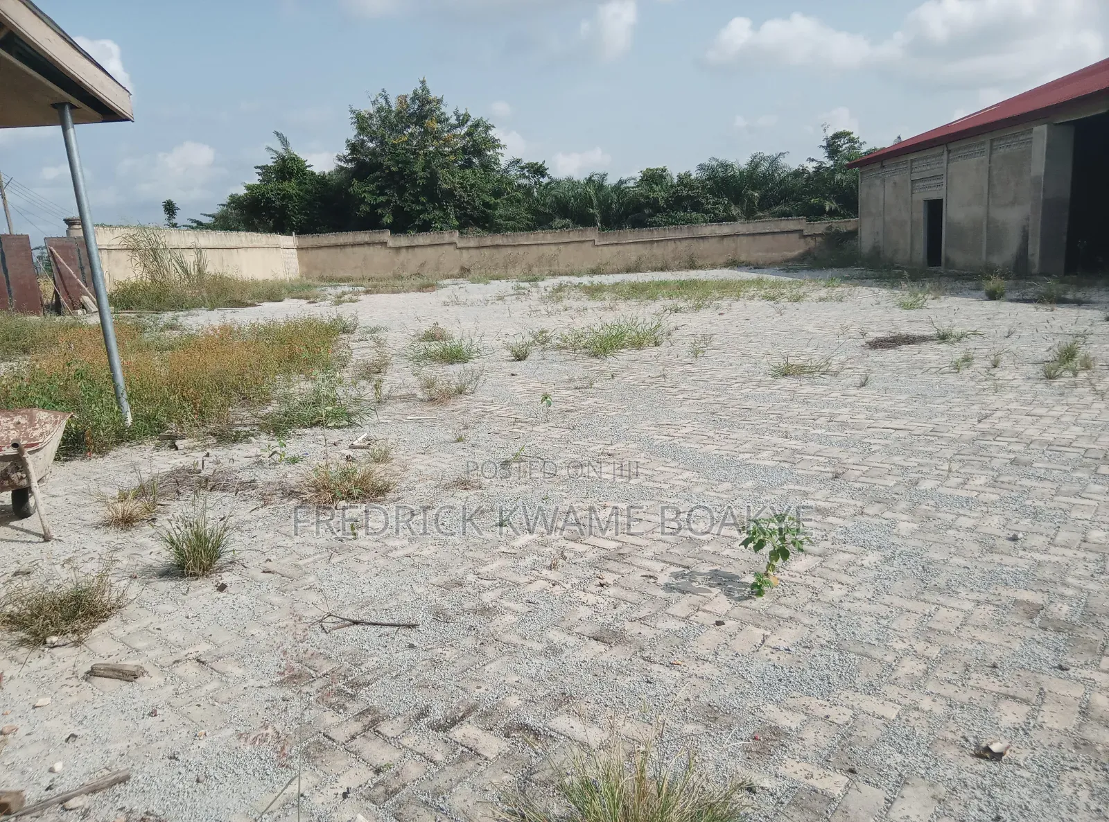 Warehouse for Sale at Anwia Nkwanta Obuoasi Road