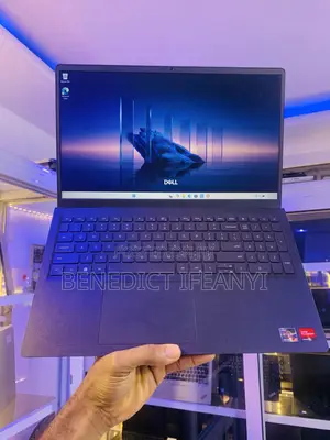 Laptop Dell Inspiron 15 3451 16GB AMD Ryzen 7 SSD 512GB